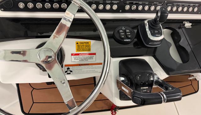 Chasing Seahawk yacht for sale 17