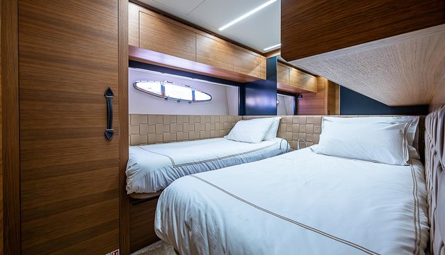 SCISSORTAIL II yacht for sale 57