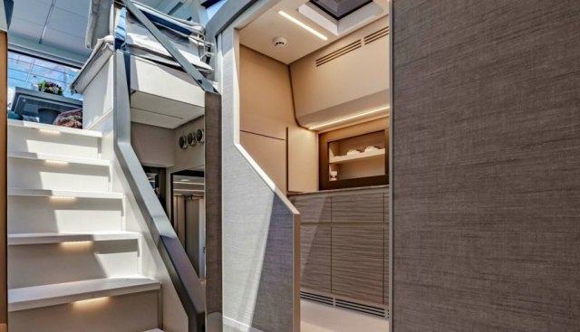 SILVER MISSILE yacht for sale 27