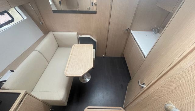 SR38HT #099 yacht for sale 9