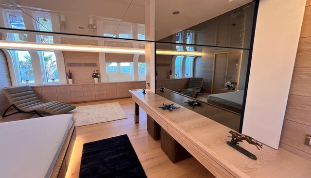 AQUILA yacht for sale 9