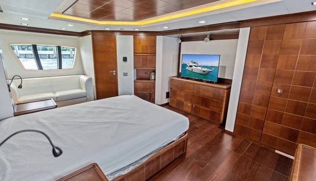 Knot Woke yacht for sale 35