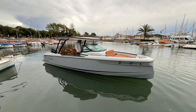 Amore yacht for sale 20