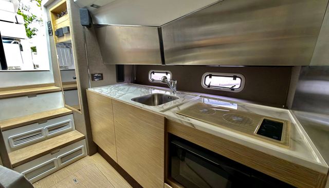 noname yacht for sale 29