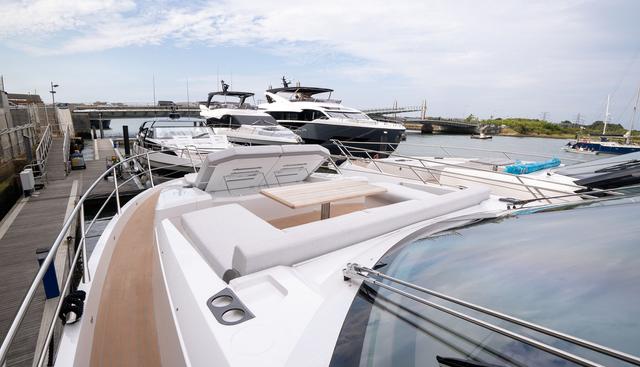 1292575 yacht for sale 4