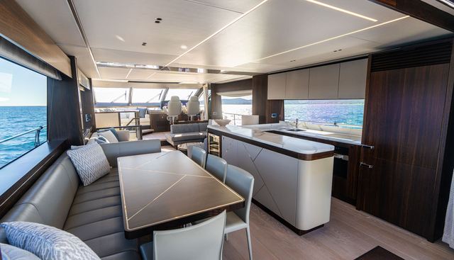 BELLA GEE yacht for sale 22