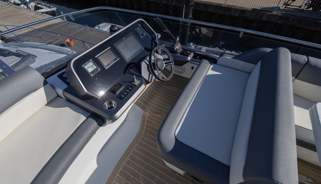 GN440FLY-016 yacht for sale 33