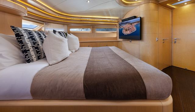 GREY WOLF yacht for sale 14
