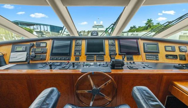 DIRT POOR yacht for sale 44