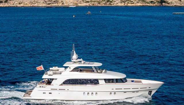 Firefly yacht for sale 8