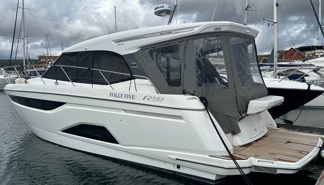 Folly Five yacht for sale 4