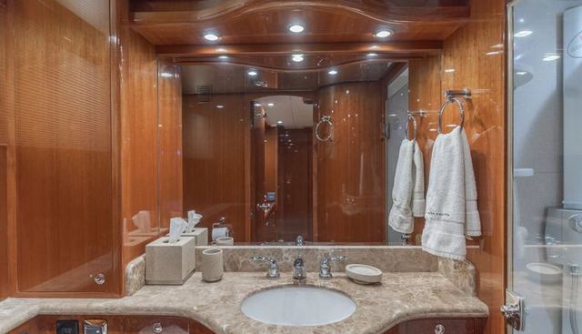 MALOU yacht for sale 25