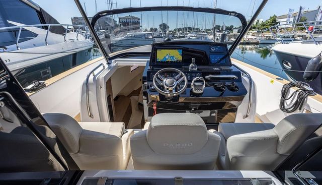 noname yacht for sale 37