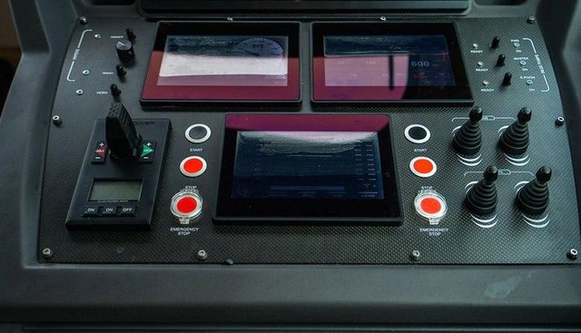 Two Bite yacht for sale 23