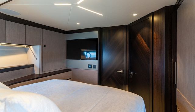 SALAMIS yacht for sale 38