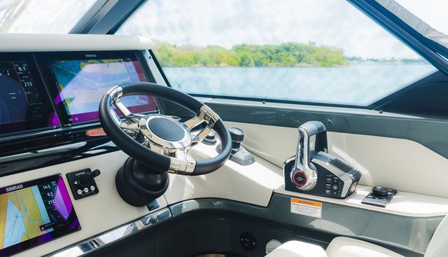 LA PLAGE yacht for sale 24