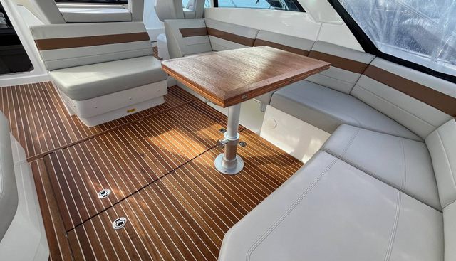 noname yacht for sale 30