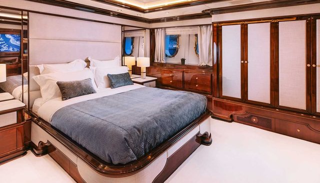 IDYLLIC yacht for sale 23