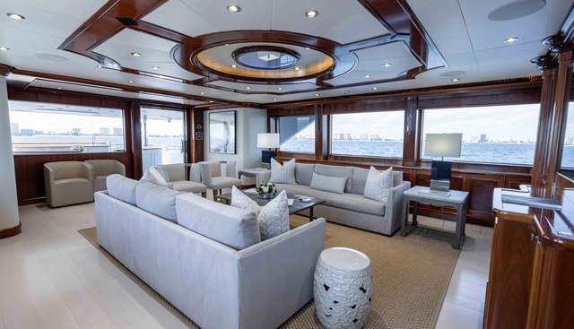LUCY yacht for sale 10