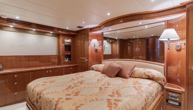 MALOU yacht for sale 22