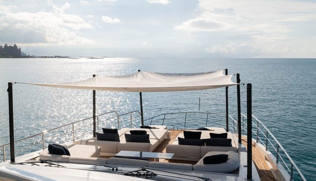 CARPE DIEM yacht for sale 32