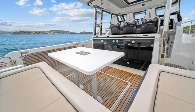 Lunasea yacht for sale 9