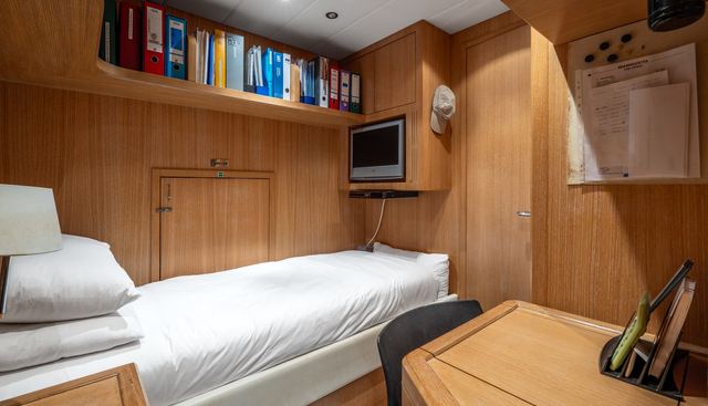 GRAZIADIU yacht for sale 33