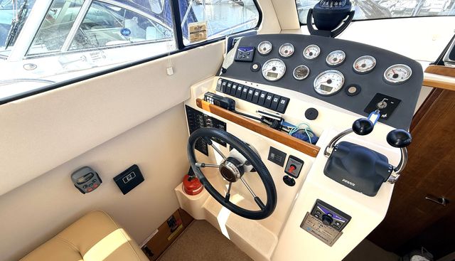 Madness yacht for sale 7