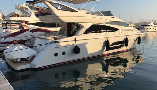 DOMINATOR 640 S yacht for sale 2