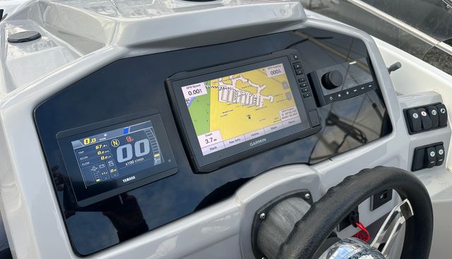 Meant 2 B yacht for sale 17