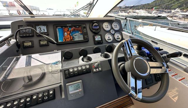 noname yacht for sale 14