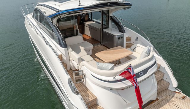 V50941 yacht for sale 9