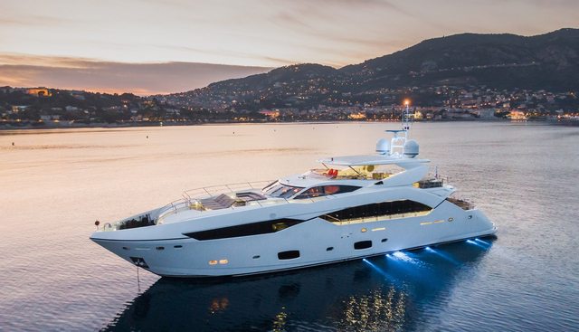 MAORO yacht for sale 18