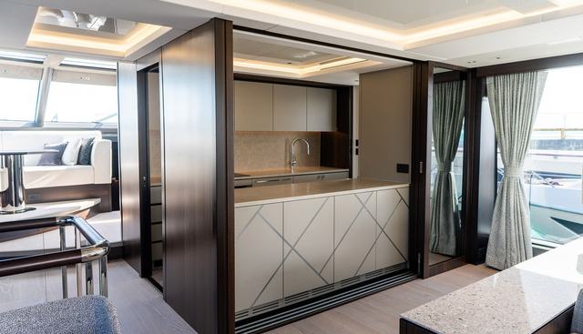 9362590 yacht for sale 32