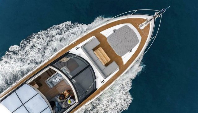 PREDATOR 75 yacht for sale 19