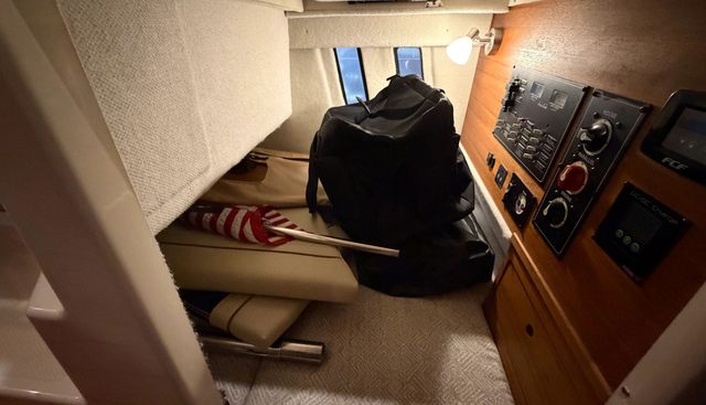 JUNI yacht for sale 25