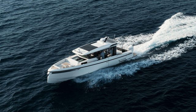 340GTWA-180 yacht for sale 5