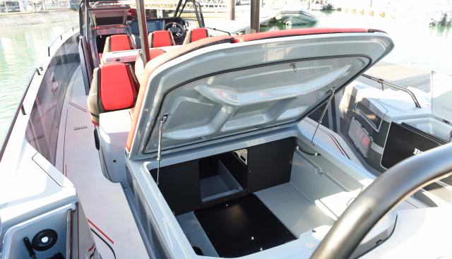 Brabus Shadow 900 Sun Top yacht for sale 78