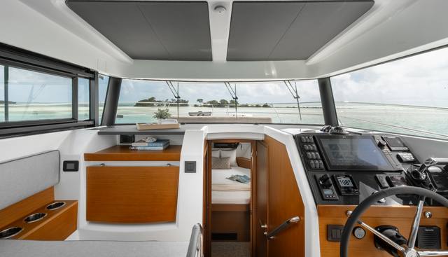 noname yacht for sale 19