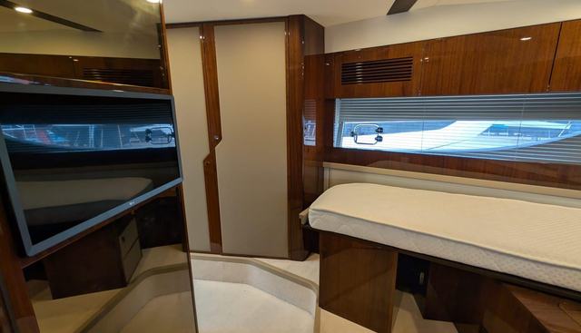 Tender Garage & Hi/Lo Swimplatform yacht for sale 70