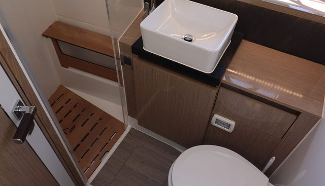 SEALINE yacht for sale 23