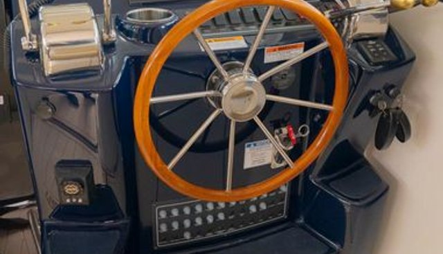 noname yacht for sale 30