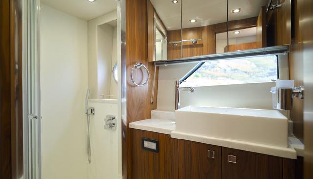 SUNDOWNER yacht for sale 27