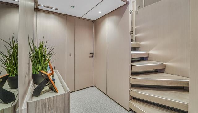 AURORA yacht for sale 33