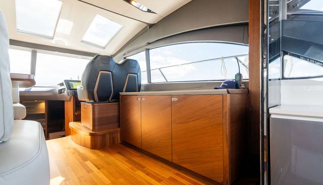 DIVERSITY yacht for sale 19