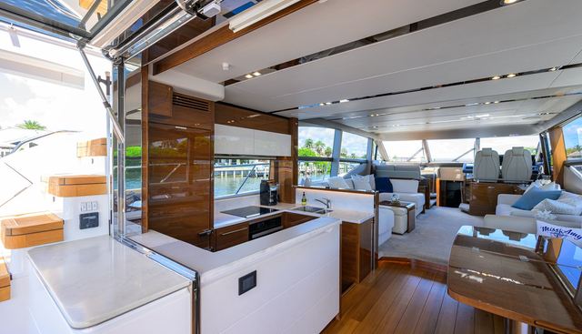 MISS AMY yacht for sale 25