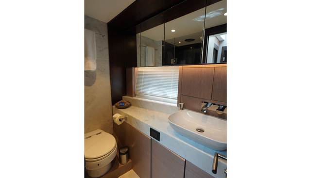 21793 yacht for sale 27