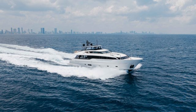 CHAMELEON yacht for sale 9