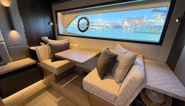 SEVEN yacht for sale 38