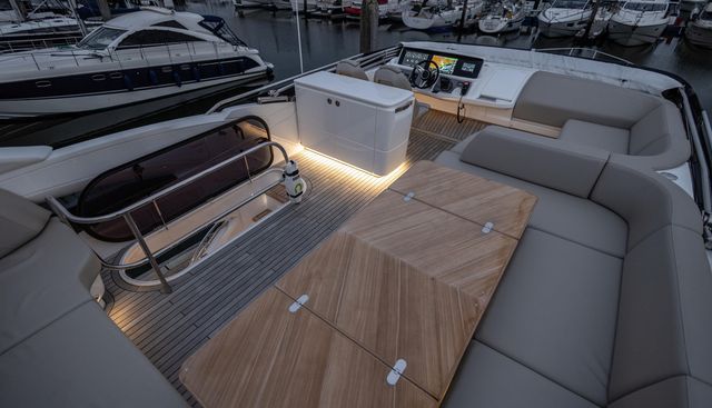 Tricky III yacht for sale 90